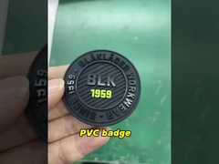 Fabrica Custom 3D Soft PVC de borracha de silício Marca de vestuário Logotipo de rótulo Emblema para uso de rótulo de vestuário