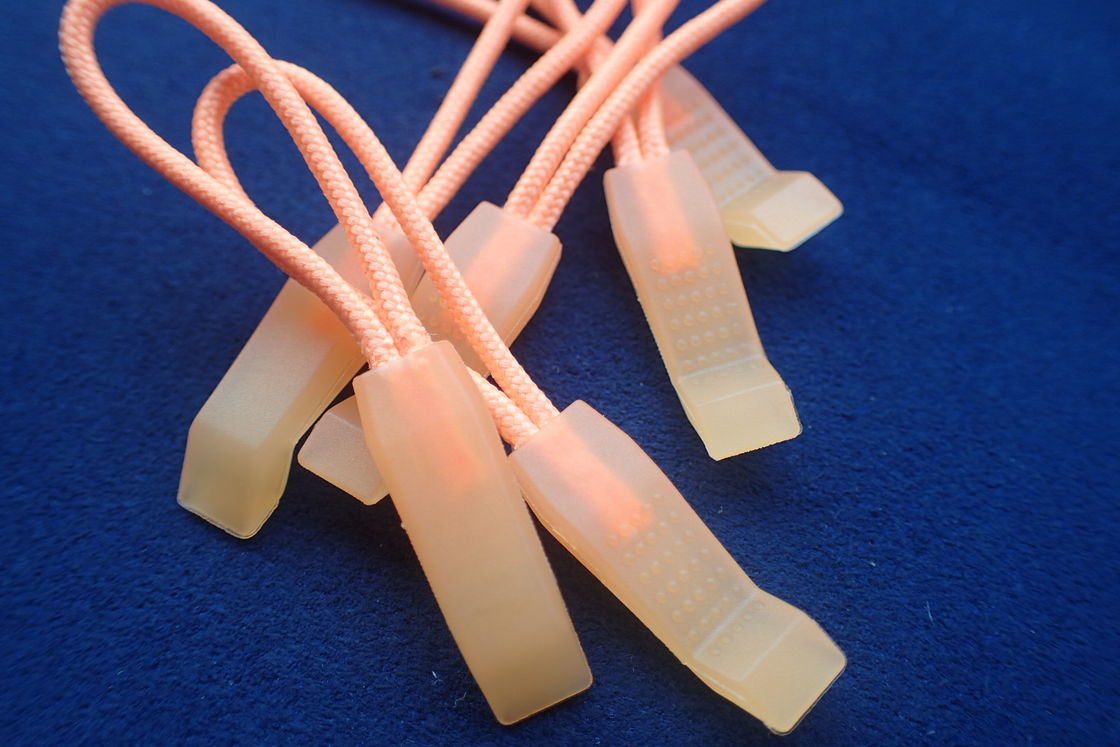 Eco-friendly Embossed Logo Rubber Zipper Puller For Dresses