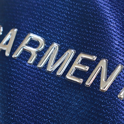 Logotipo personalizado de transferência de calor tpu de alta freqüência Qualquer forma 3D TPU Material para vestuário Calçado Uniformes de desporto Roupas de brinquedo Bolsas de mão