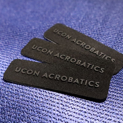 Etiqueta de transferência de calor com logotipo 3D em relevo de silicone personalizado para roupas